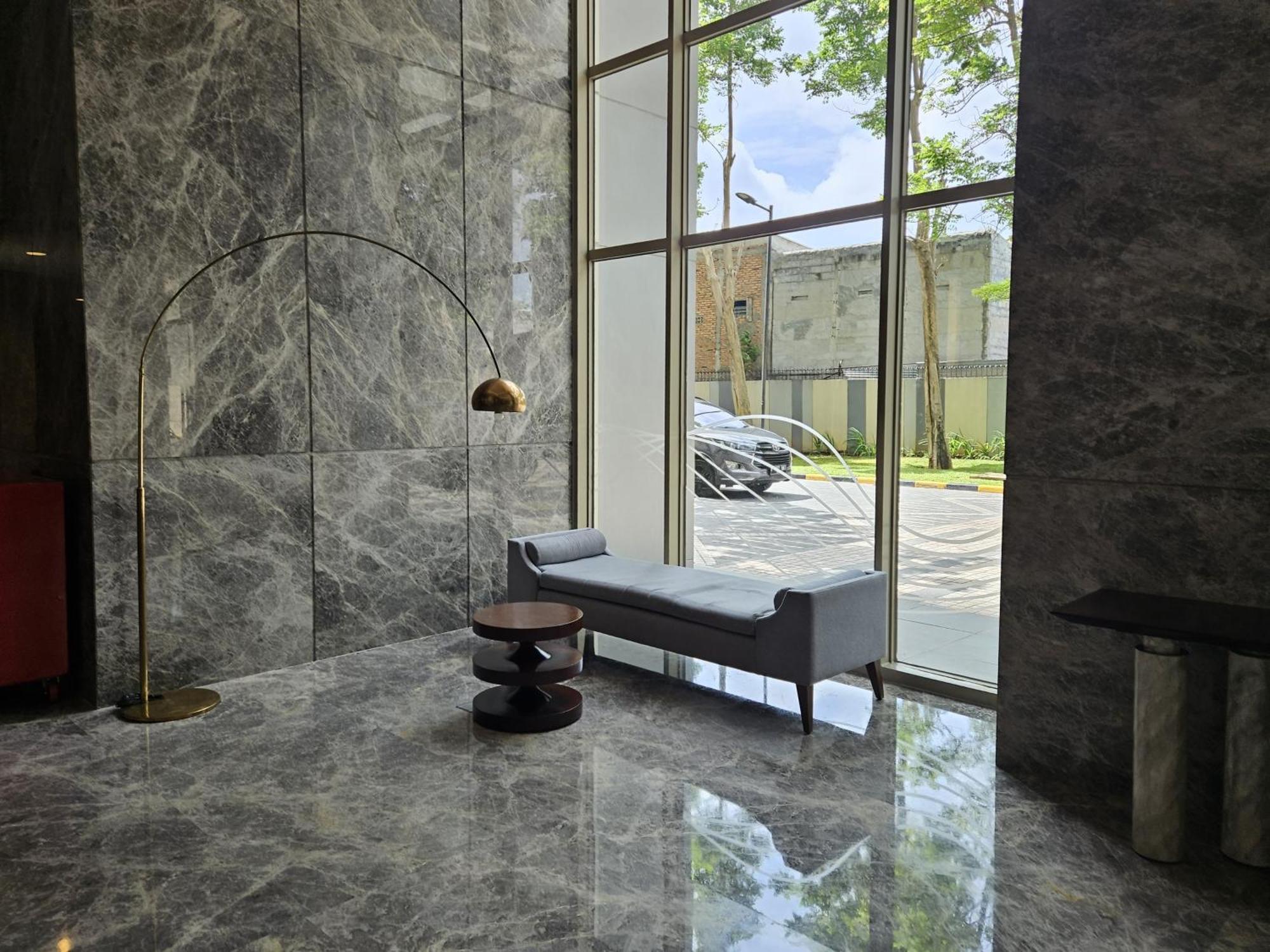 3Br Flat In Taman Anggrek Residence Jakarta Buitenkant foto