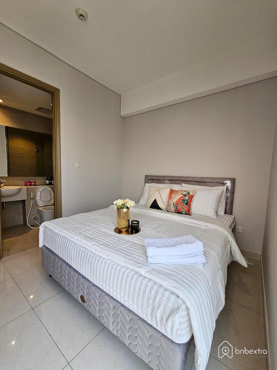 3Br Flat In Taman Anggrek Residence Jakarta Buitenkant foto