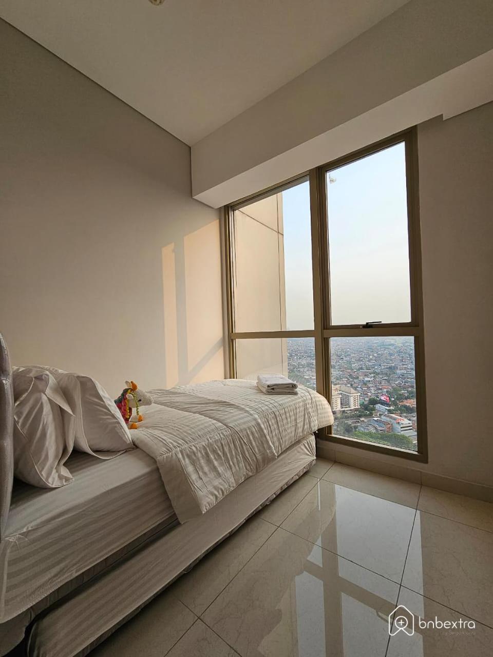 3Br Flat In Taman Anggrek Residence Jakarta Buitenkant foto